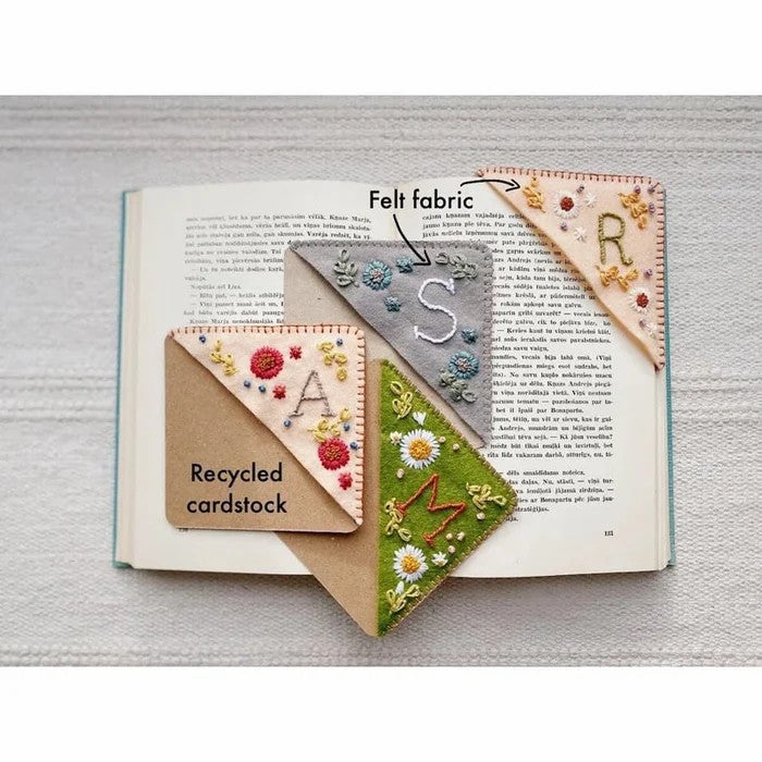 (🎁Early Christmas Sale- 49% OFF) Personalized hand embroidered corner bookmark